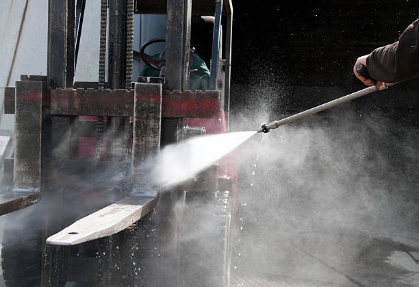 Best Sidewalk and Walkway Pressure Cleaning in Colfax, IA
